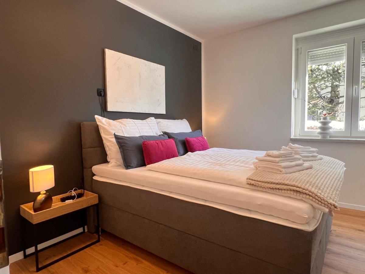 Ferienwohnung Imzaro: Erdgeschoss, 2 Schlafzimmer Plus Schlafsofa, Eigener Eingang, Grosse Terrasse Mit Garten! Spittal an der Drau Exterior foto
