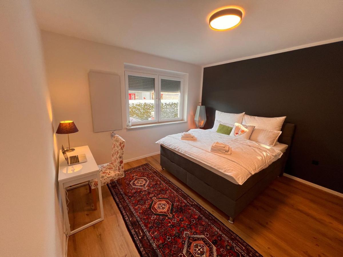 Ferienwohnung Imzaro: Erdgeschoss, 2 Schlafzimmer Plus Schlafsofa, Eigener Eingang, Grosse Terrasse Mit Garten! Spittal an der Drau Exterior foto