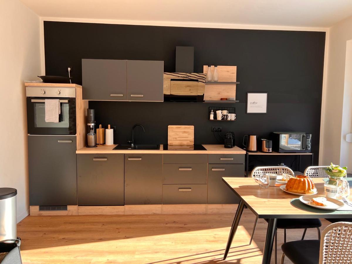 Ferienwohnung Imzaro: Erdgeschoss, 2 Schlafzimmer Plus Schlafsofa, Eigener Eingang, Grosse Terrasse Mit Garten! Spittal an der Drau Exterior foto